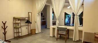 Charming 1-bedroom apartment in brilliant Los Llanos de Temalhuacán with AC