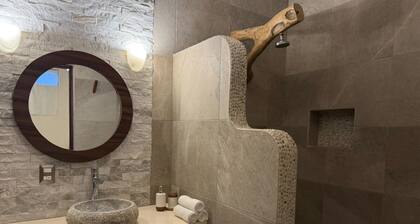 Charming 1-bedroom apartment in brilliant Los Llanos de Temalhuacán with AC