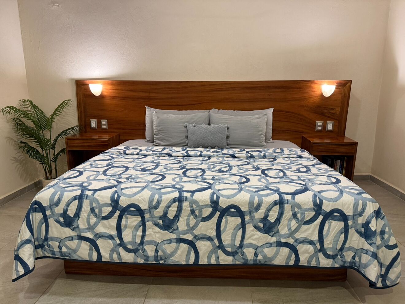 1 bedroom, desk, free WiFi, bed sheets
