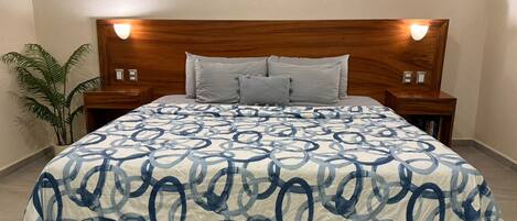 1 bedroom, desk, free WiFi, bed sheets