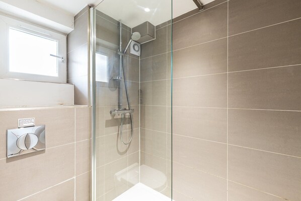 Dusche, Haartrockner