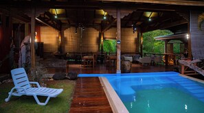 Pool - Villa vanilla Room 1 (Victoria)