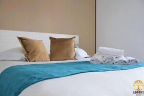 1 dormitorio, tabla de planchar con plancha, wifi gratis y ropa de cama