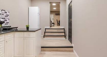 Cozy 1BR apartment near VIA RAIL London