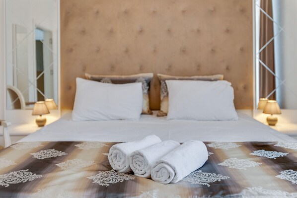 Comfort-Apartment, 2 Schlafzimmer | 6 Schlafzimmer, individuell eingerichtet, Bettwäsche