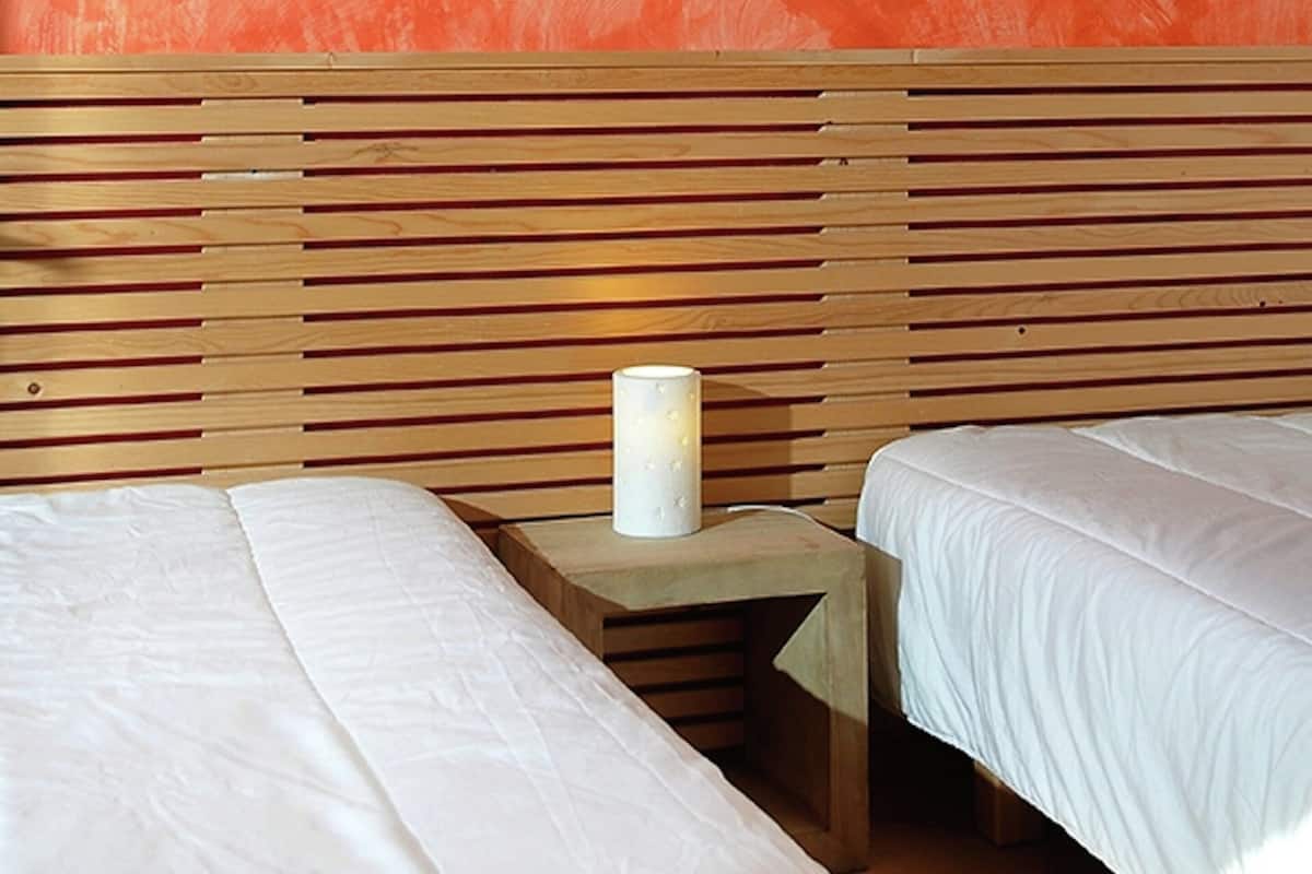 Nhà tiện nghi đơn giản, 3 phòng ngủ | 6 phòng ngủ, trang bị nội thất với thiết kế riêng biệt