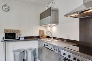 Private kitchen - Chalet in Leogang Near Ski Slopes (Leogang)