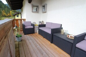 Balcony - Chalet in Leogang Near Ski Slopes (Leogang)