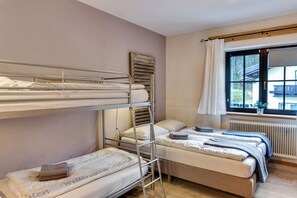 舒适木屋, 2 间卧室 | 9 多间卧室、特色家居、床单