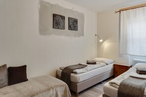 Deluxe-Chalet, 2 Schlafzimmer | 9 Schlafzimmer, individuell eingerichtet, Bettwäsche