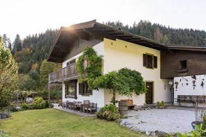 Deluxe-Chalet, 2 Schlafzimmer | Außenbereich