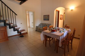 Comfort Apartment, 4 Bedrooms | Living room - Seaside Comfort in Giannella (Orbetello)