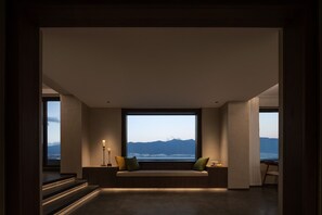 Interior detail - Dali Puyu VILLA Cliff Seaview Hotel (Dali)