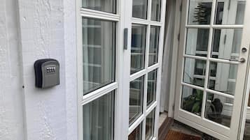 House, 1 Bedroom, Balcony | Property entrance