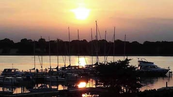 House, 1 Bedroom, Balcony | Marina