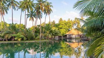 Luxury Bungalow, Overwater | Front of property
