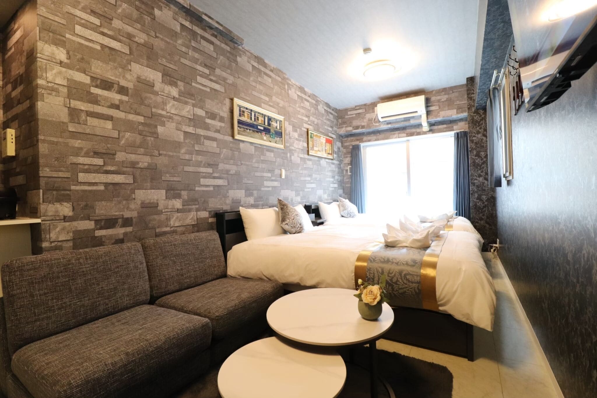 遮光カーテン、WiFi (無料)