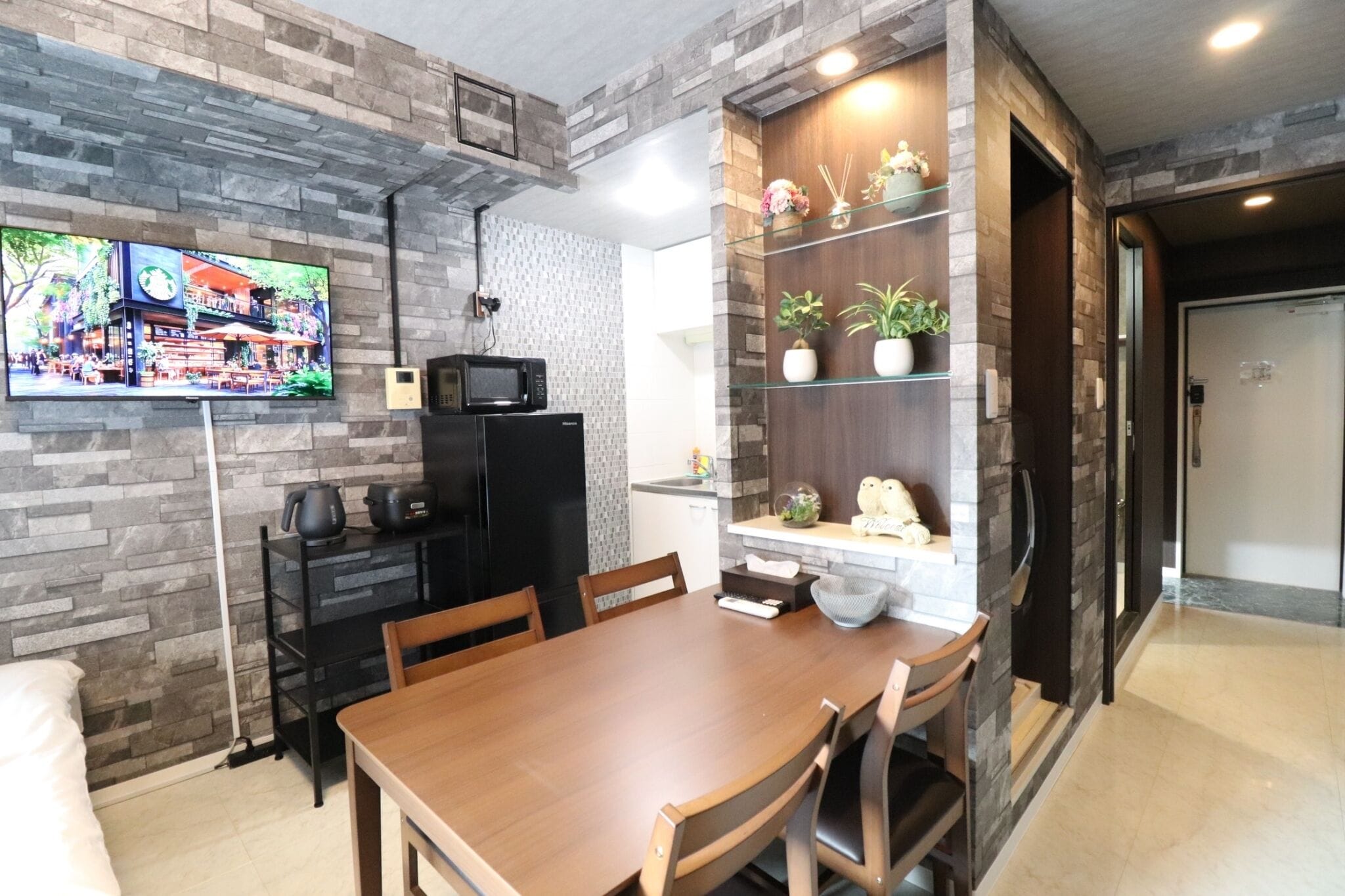 Blackout drapes, free WiFi