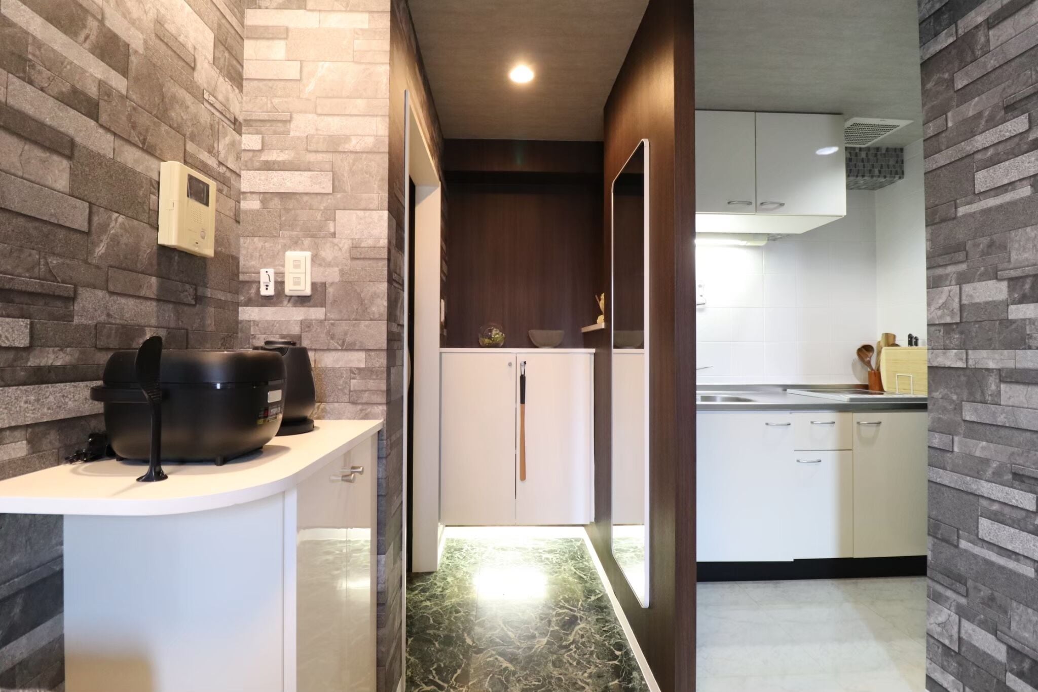 遮光カーテン、WiFi (無料)