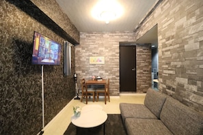 Basic Room, Balcony