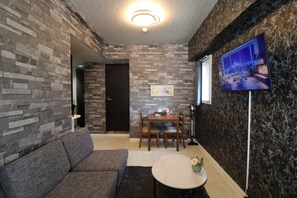 Blackout curtains, free WiFi - One Stay Shinsaibashi (Osaka)