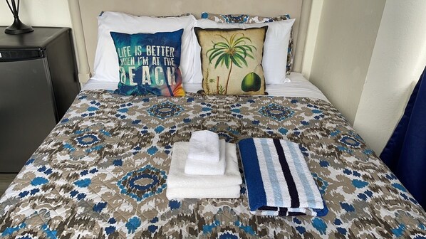 1 bedroom, WiFi, bed sheets - Movie theme studio in wonderful Honolulu (Honolulu)