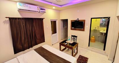 Premium Hotel G.S Palace Lucknow