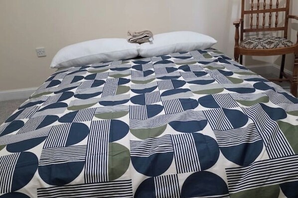 1 bedroom, WiFi, bed sheets