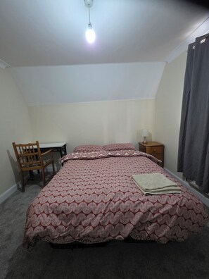 1 dormitorio, Internet, ropa de cama