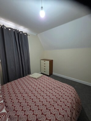 1 dormitorio, Internet, ropa de cama