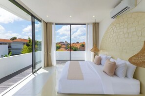 In-room safe, free WiFi