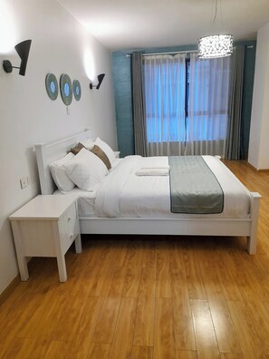 2 habitaciones, tabla de planchar con plancha y acceso a internet 