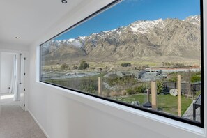 Interior - Private Spa with Remarkables & Coronet Views (Jacks Point)