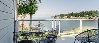 Pacific Comber, Anchored in Family Tradition