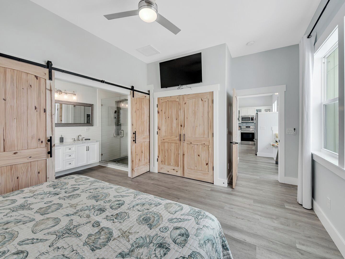 6 chambres, fer et planche à repasser, Wi-Fi gratuit