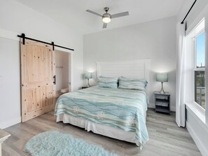 6 bedrooms, iron/ironing board, free WiFi