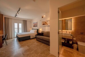 Luxury Duplex, Harbour View, Sea Facing