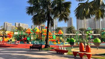 Children’s play area – outdoor