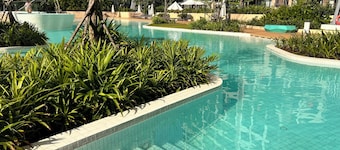 Vinhomes Grand Park-Masterise Center