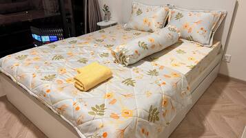 Romantic House, Balcony, Pool View