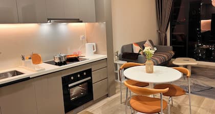 Vinhomes Grand Park-Masterise Center
