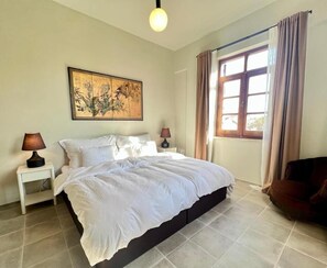 Bügeleisen/Bügelbrett, kostenloses WLAN