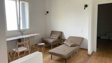 Televisión, chimenea