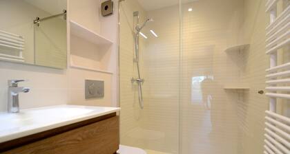 Apartment near town with 2 rooms