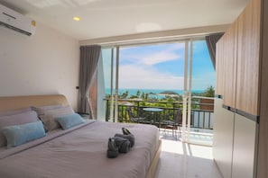 Villa, Balcony