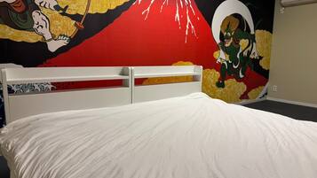 5 bedrooms, iron/ironing board, Internet, bed sheets