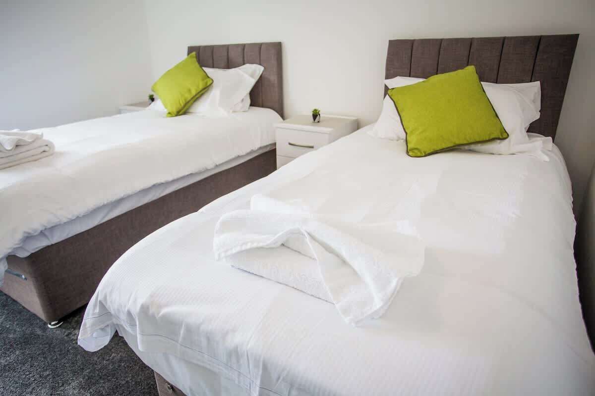 3 bedrooms, iron/ironing board, travel cot, WiFi