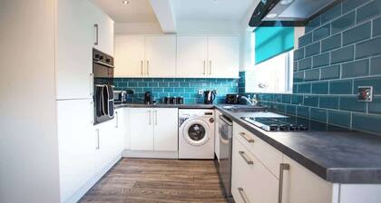 3 Bed Town Centre House with Parking in Tamworth