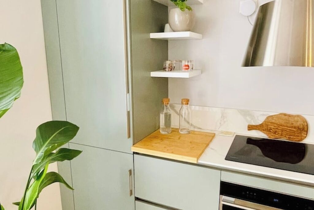 Kühlschrank, Ofen, Herdplatte, Geschirrspüler