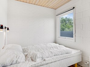 3 bedrooms, internet